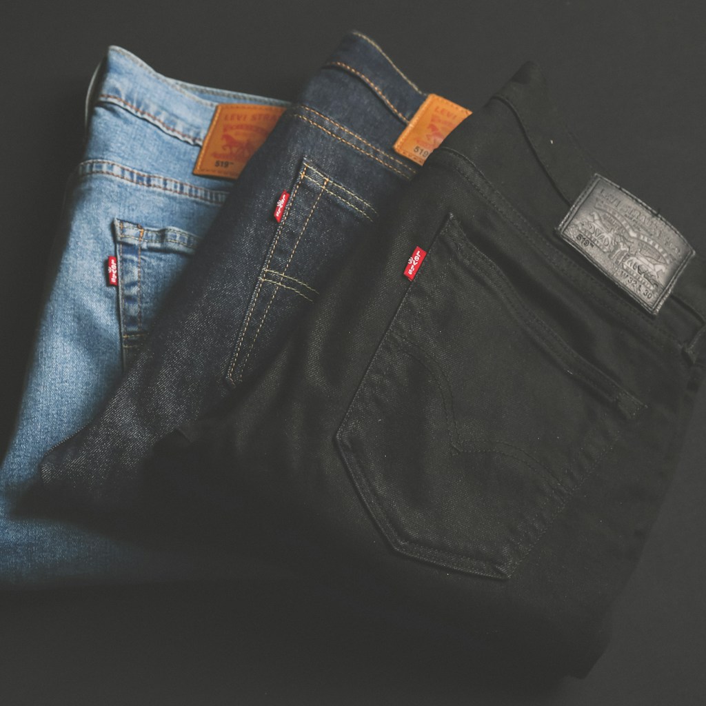 Dark Jeans